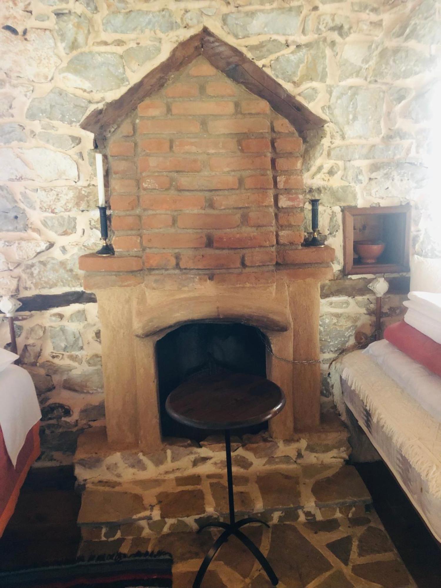 Χαγιάτι Hotel Pszarádesz Kültér fotó